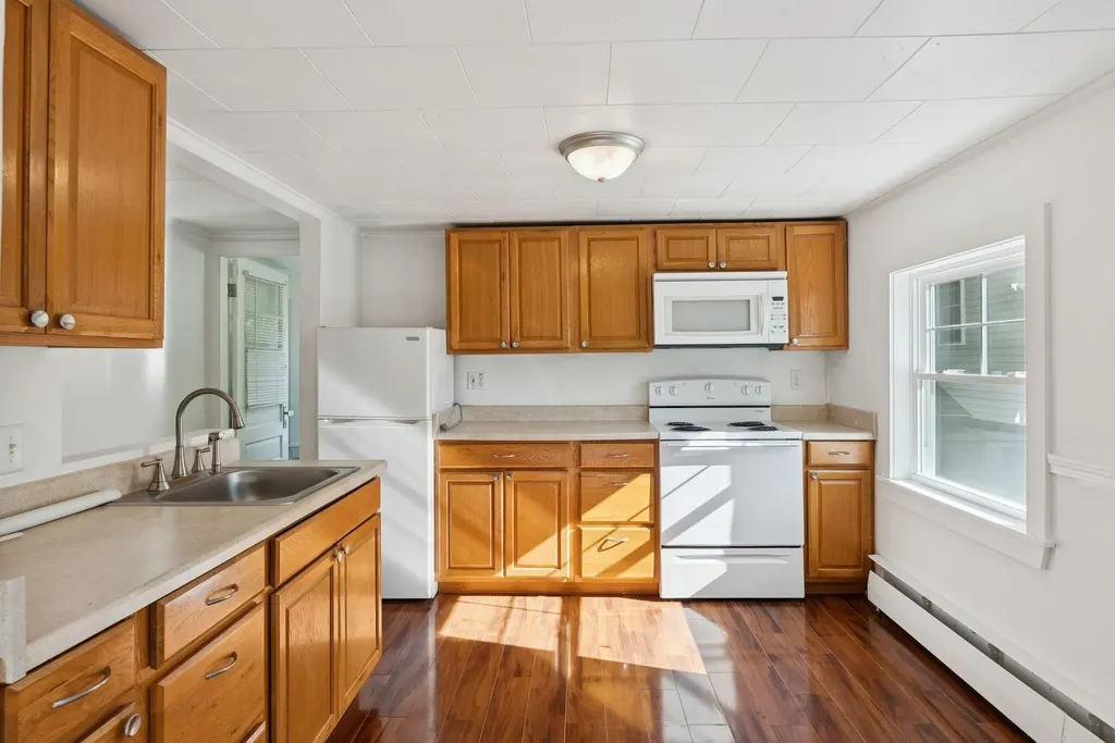 1309 Broadway South Portland ME 04106