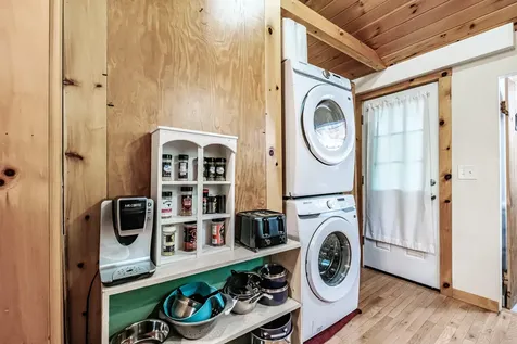 10 Jones Road Raymond ME 04071