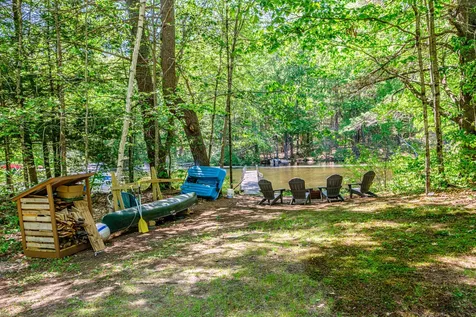10 Jones Road Raymond ME 04071