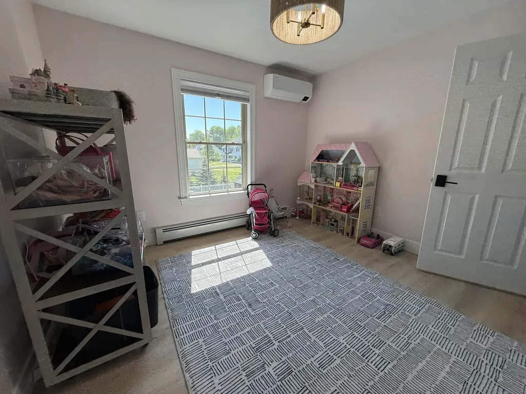 25 Constitution Avenue Hampden ME 04444