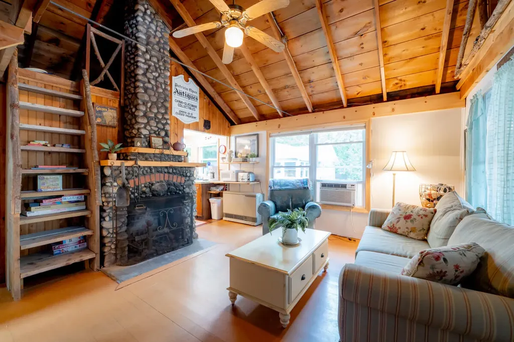 24 Brave Lane Limington ME 04049