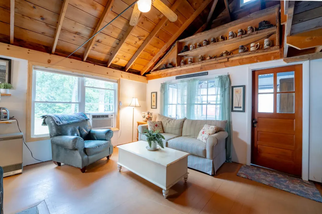 24 Brave Lane Limington ME 04049