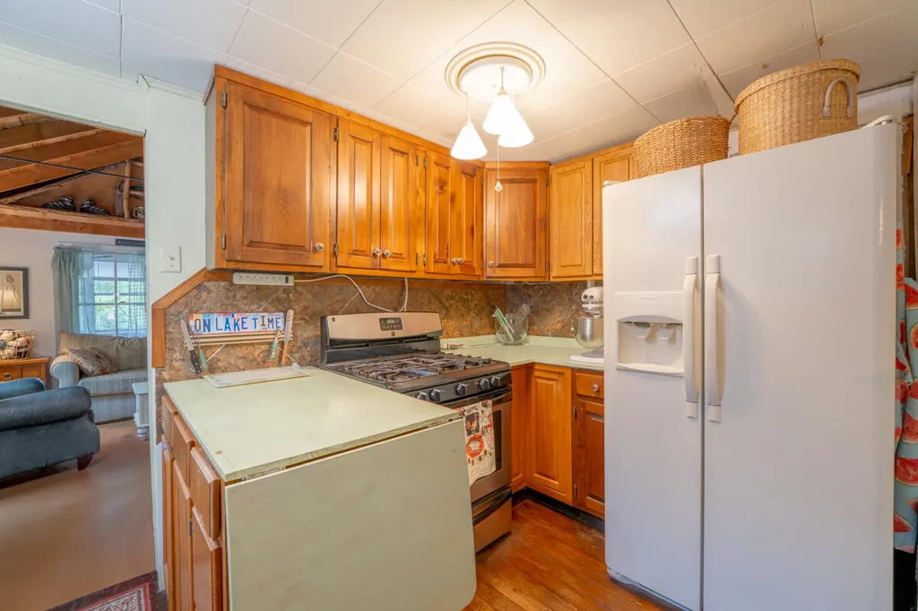 24 Brave Lane Limington ME 04049
