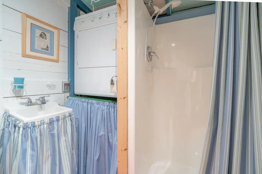 24 Brave Lane Limington ME 04049