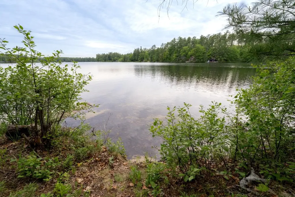 24 Brave Lane Limington ME 04049