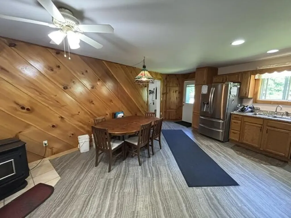 928 Main Street Wayne ME 04284