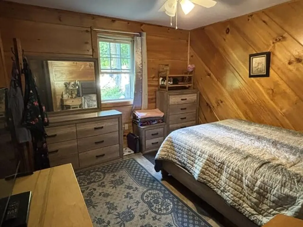 928 Main Street Wayne ME 04284