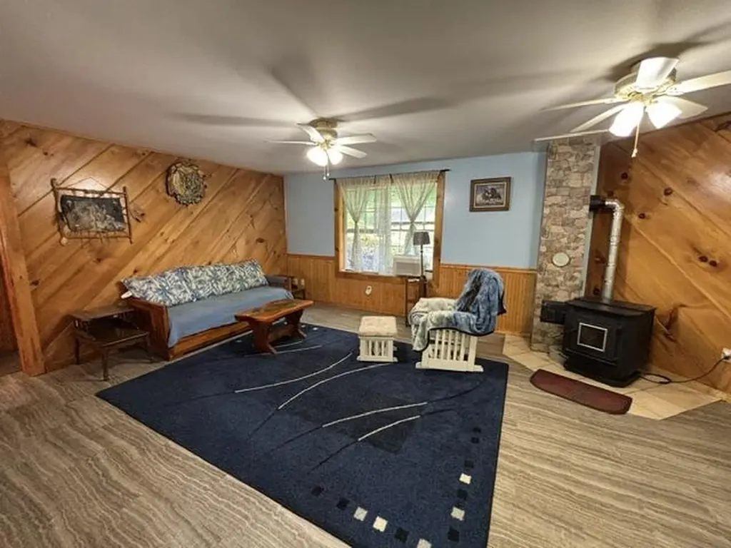 928 Main Street Wayne ME 04284