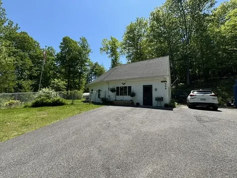 928 Main Street Wayne ME 04284
