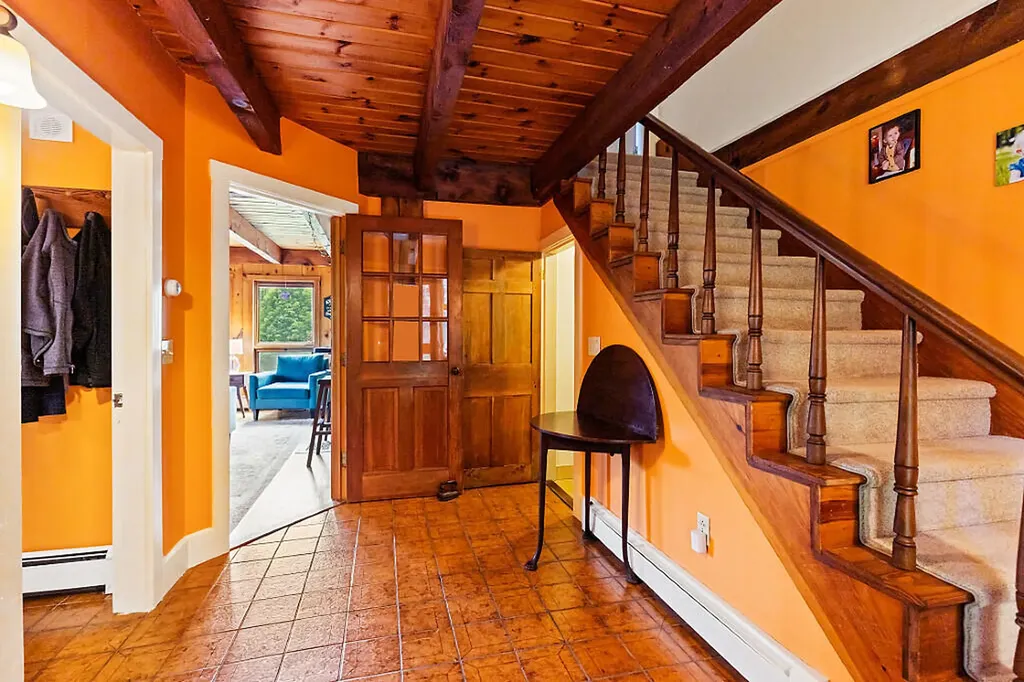 12 Perkins Lane Hallowell ME 04347