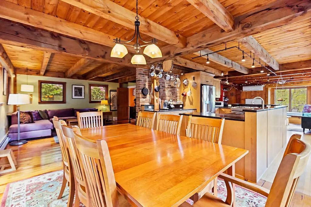 12 Perkins Lane Hallowell ME 04347