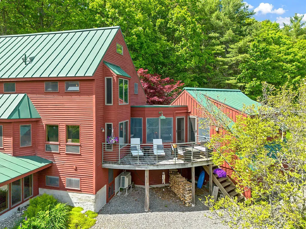 12 Perkins Lane Hallowell ME 04347
