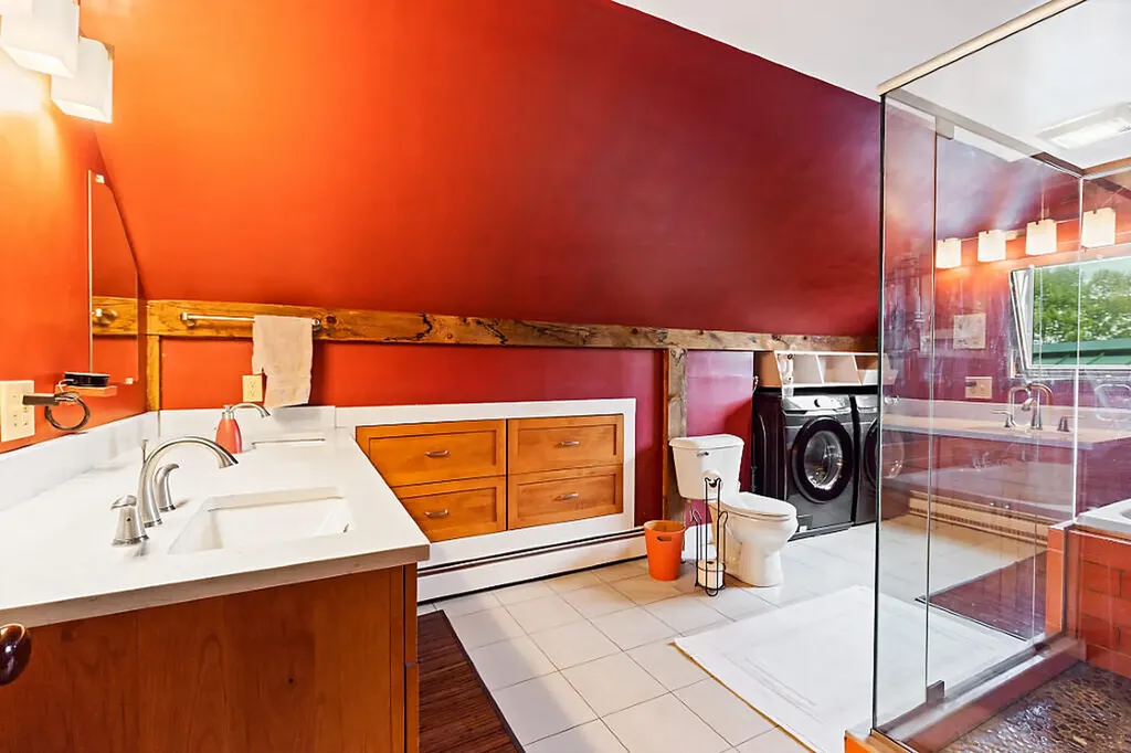 12 Perkins Lane Hallowell ME 04347