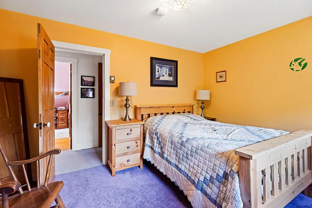 12 Perkins Lane Hallowell ME 04347