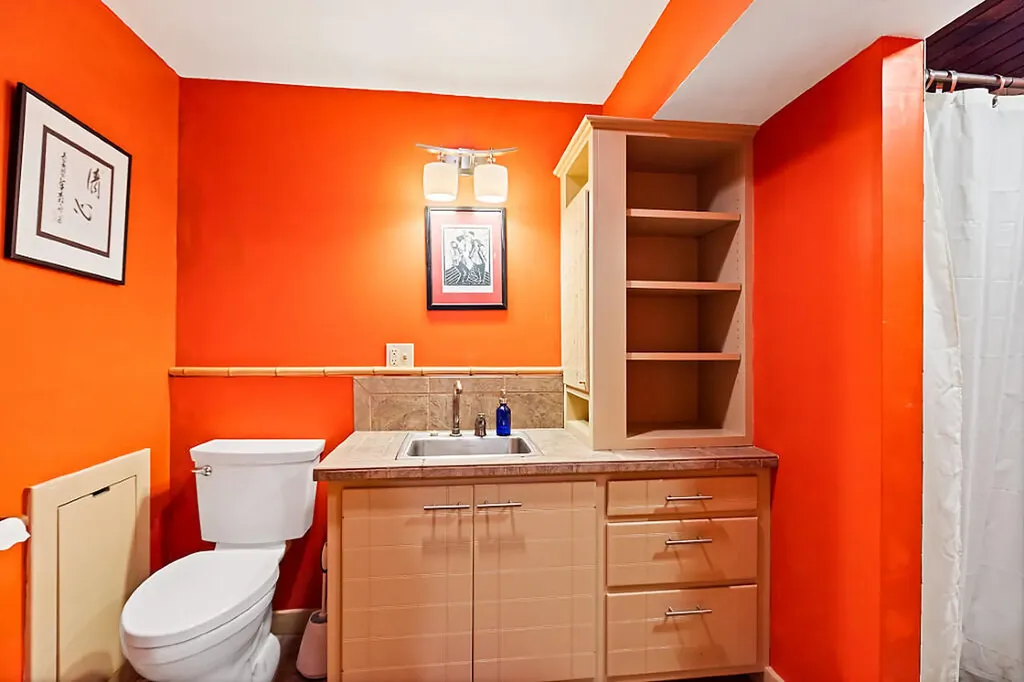 12 Perkins Lane Hallowell ME 04347