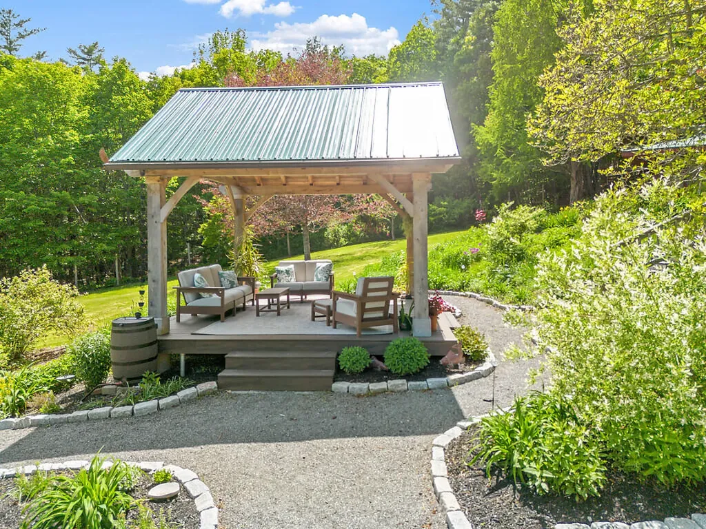 12 Perkins Lane Hallowell ME 04347