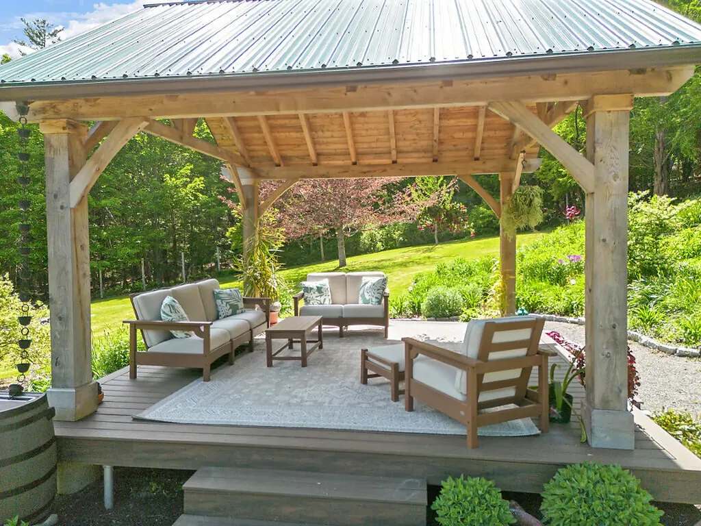12 Perkins Lane Hallowell ME 04347