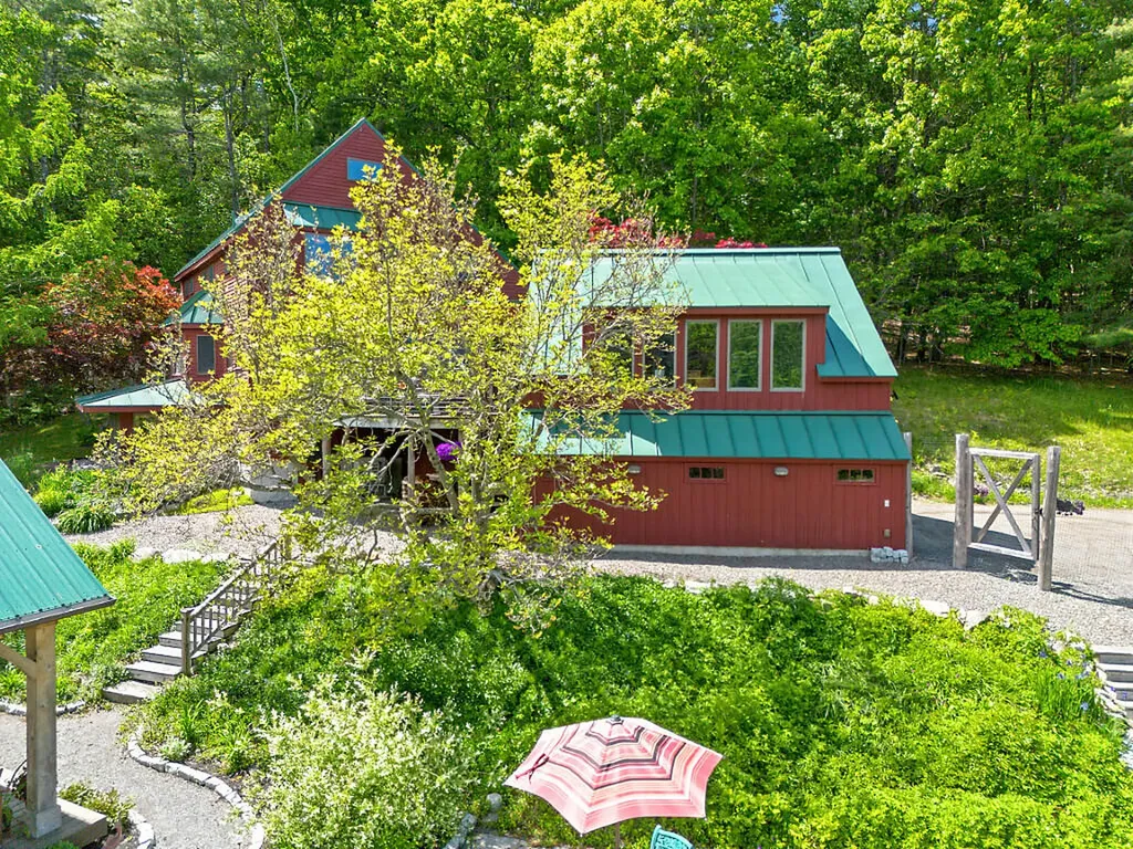 12 Perkins Lane Hallowell ME 04347