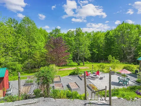 12 Perkins Lane Hallowell ME 04347