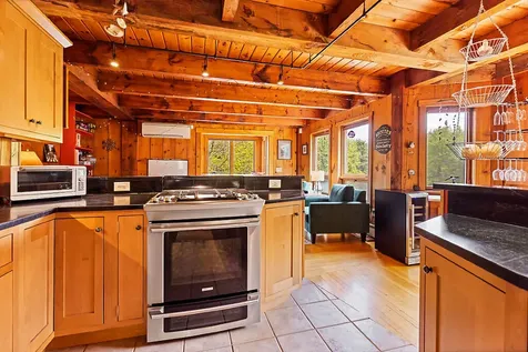 12 Perkins Lane Hallowell ME 04347