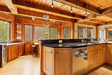 12 Perkins Lane Hallowell ME 04347