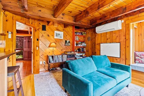 12 Perkins Lane Hallowell ME 04347
