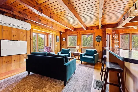12 Perkins Lane Hallowell ME 04347