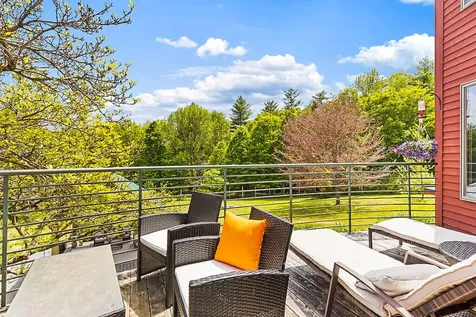 12 Perkins Lane Hallowell ME 04347
