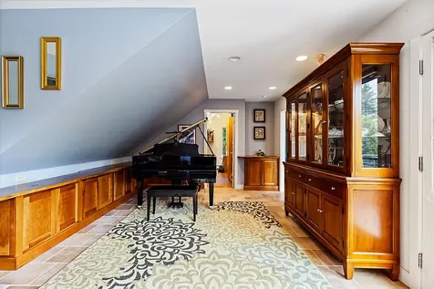 12 Perkins Lane Hallowell ME 04347