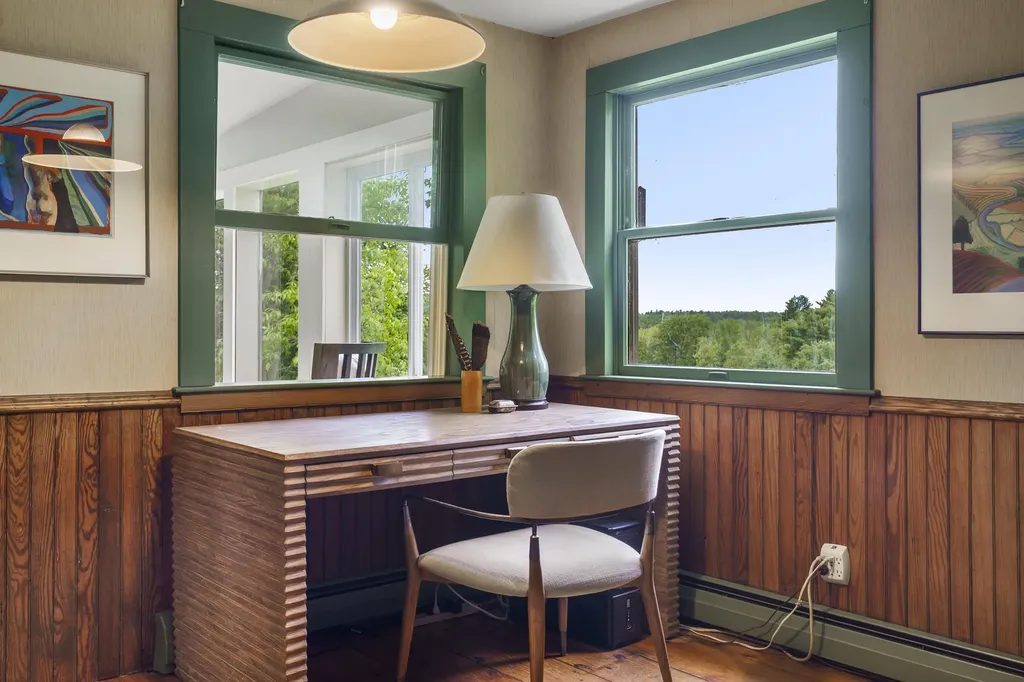 320 E Pittston Road Dresden ME 04342