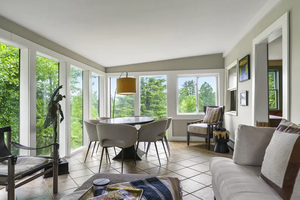 320 E Pittston Road Dresden ME 04342