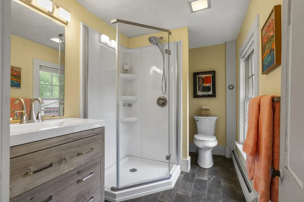 320 E Pittston Road Dresden ME 04342
