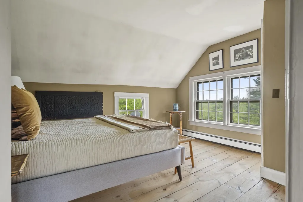320 E Pittston Road Dresden ME 04342