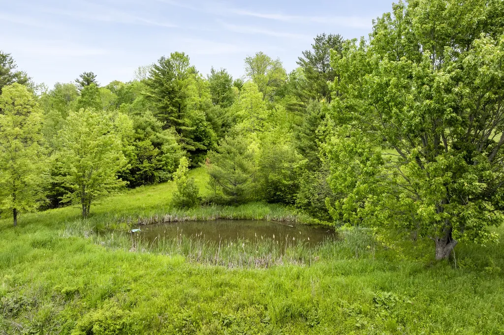 320 E Pittston Road Dresden ME 04342