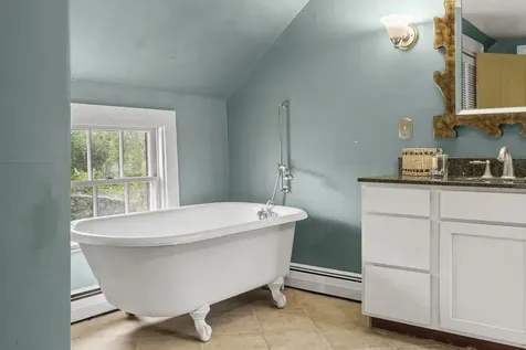 320 E Pittston Road Dresden ME 04342