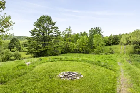 320 E Pittston Road Dresden ME 04342