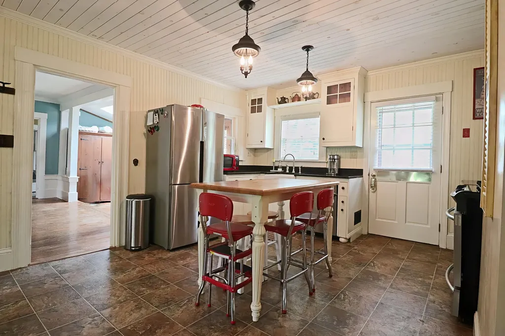 500 Douglas Highway Lamoine ME 04605
