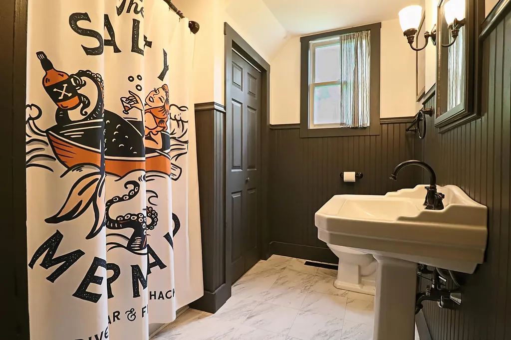 500 Douglas Highway Lamoine ME 04605