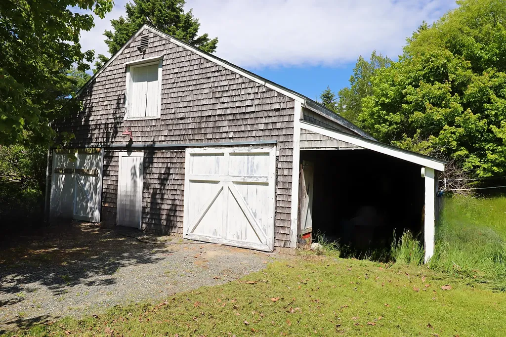 500 Douglas Highway Lamoine ME 04605