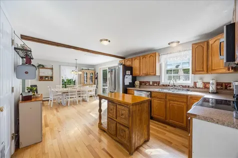 10 Natures Way Standish ME 04085