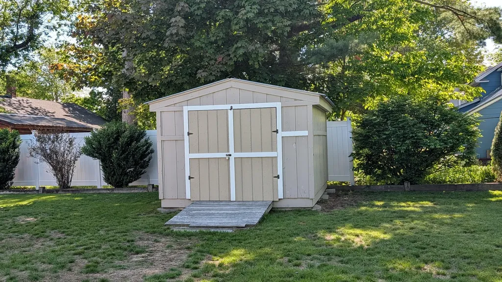 9 Spring Street Madison ME 04950