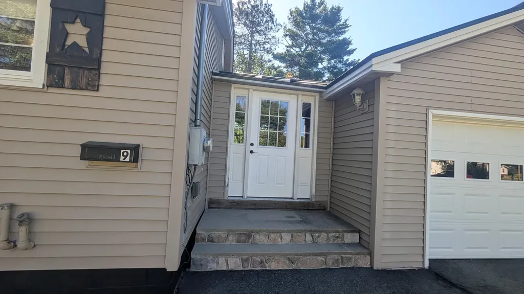 9 Spring Street Madison ME 04950