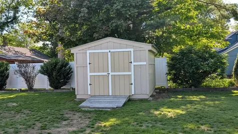 9 Spring Street Madison ME 04950