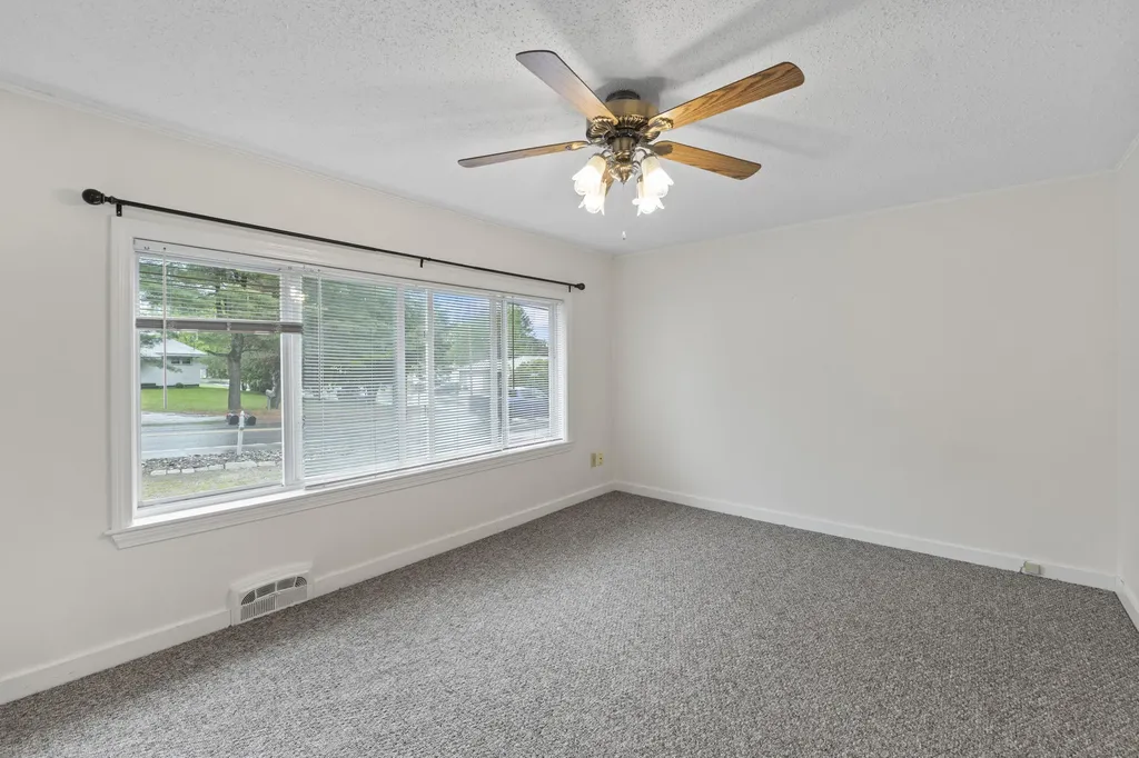 407 Lisbon Street Lisbon ME 04250