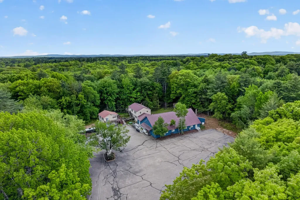 62 Chicopee Road Buxton ME 04093