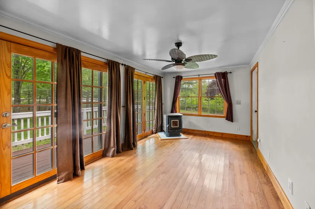 222 Brunswick Road Richmond ME 04357