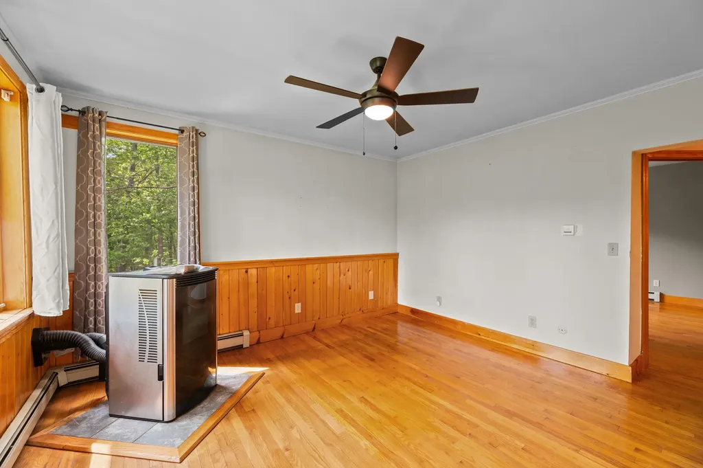 222 Brunswick Road Richmond ME 04357