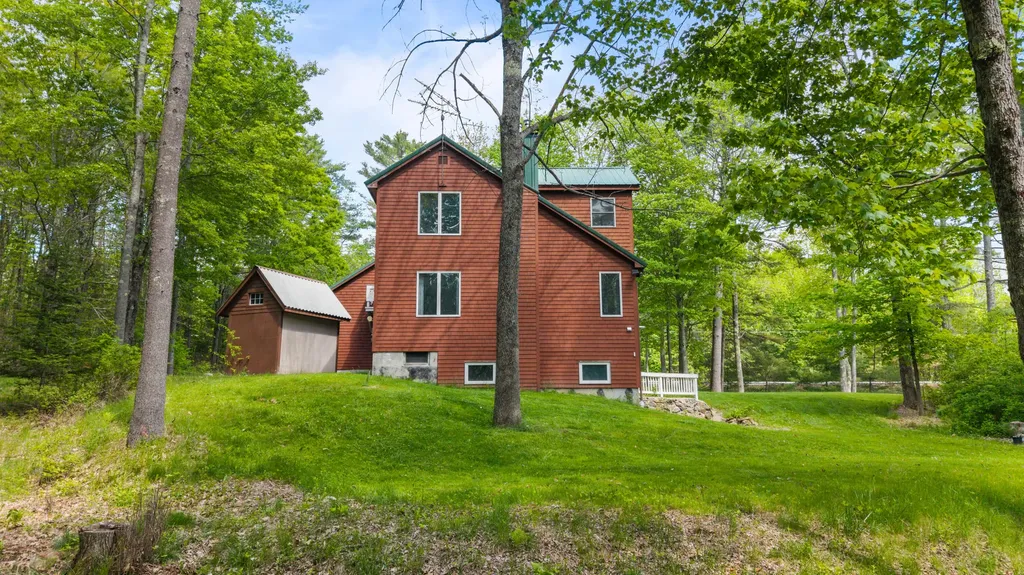 222 Brunswick Road Richmond ME 04357