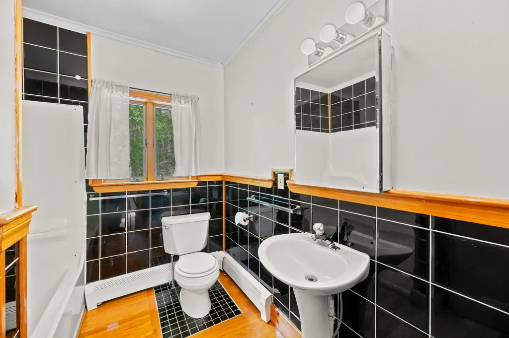 222 Brunswick Road Richmond ME 04357