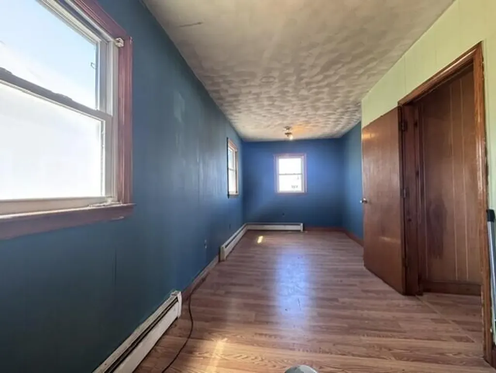 31 Sunset Avenue Saco ME 04072